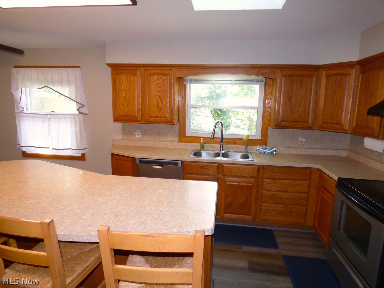 8524 Sleepy Hollow Drive NE Howland OH 44484