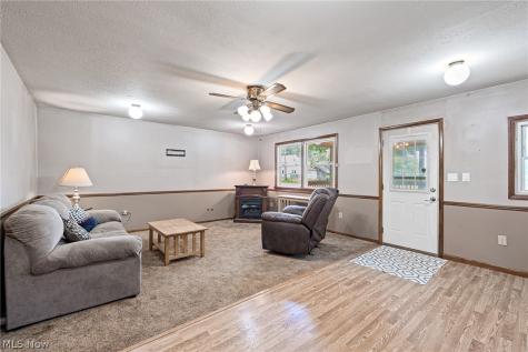 114 W Oak Street West Salem OH 44287