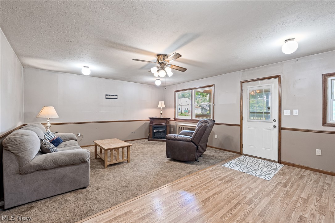 114 W Oak Street West Salem OH 44287