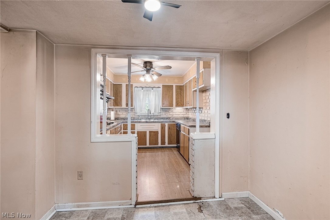 114 W Oak Street West Salem OH 44287