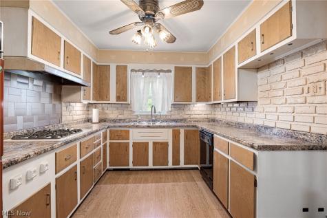 114 W Oak Street West Salem OH 44287