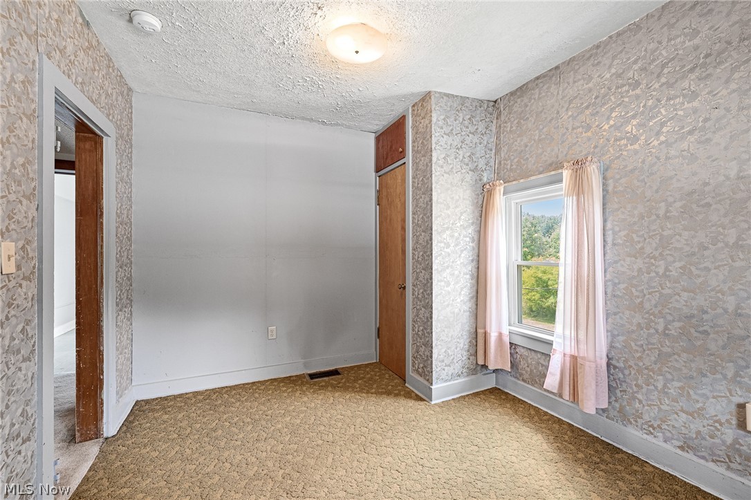 114 W Oak Street West Salem OH 44287