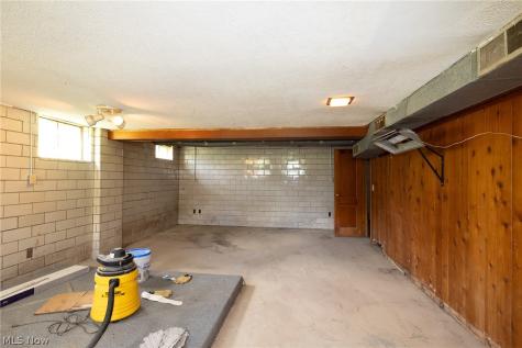 114 W Oak Street West Salem OH 44287