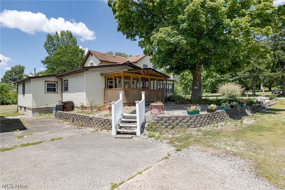 114 W Oak Street West Salem OH 44287