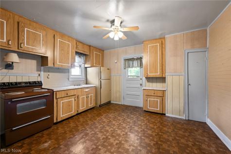 5241 Crestlawn Drive SE East Canton OH 44730