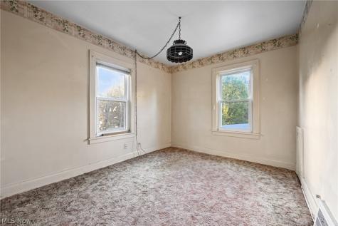 5241 Crestlawn Drive SE East Canton OH 44730