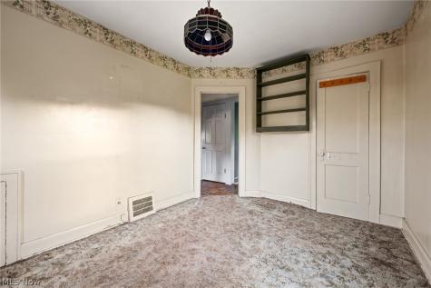 5241 Crestlawn Drive SE East Canton OH 44730