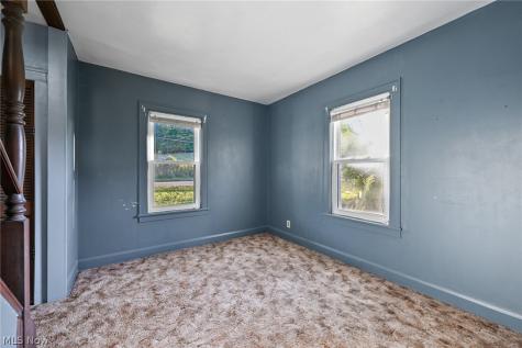 5241 Crestlawn Drive SE East Canton OH 44730