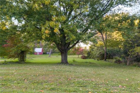 5241 Crestlawn Drive SE East Canton OH 44730
