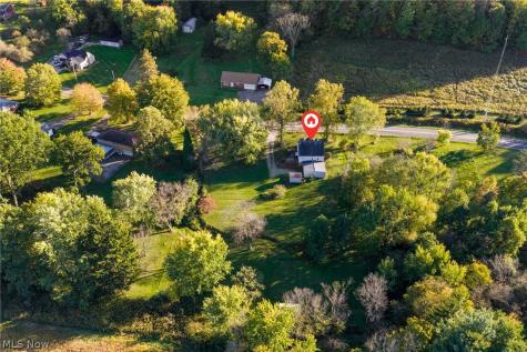 5241 Crestlawn Drive SE East Canton OH 44730