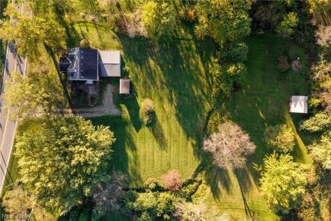 5241 Crestlawn Drive SE East Canton OH 44730