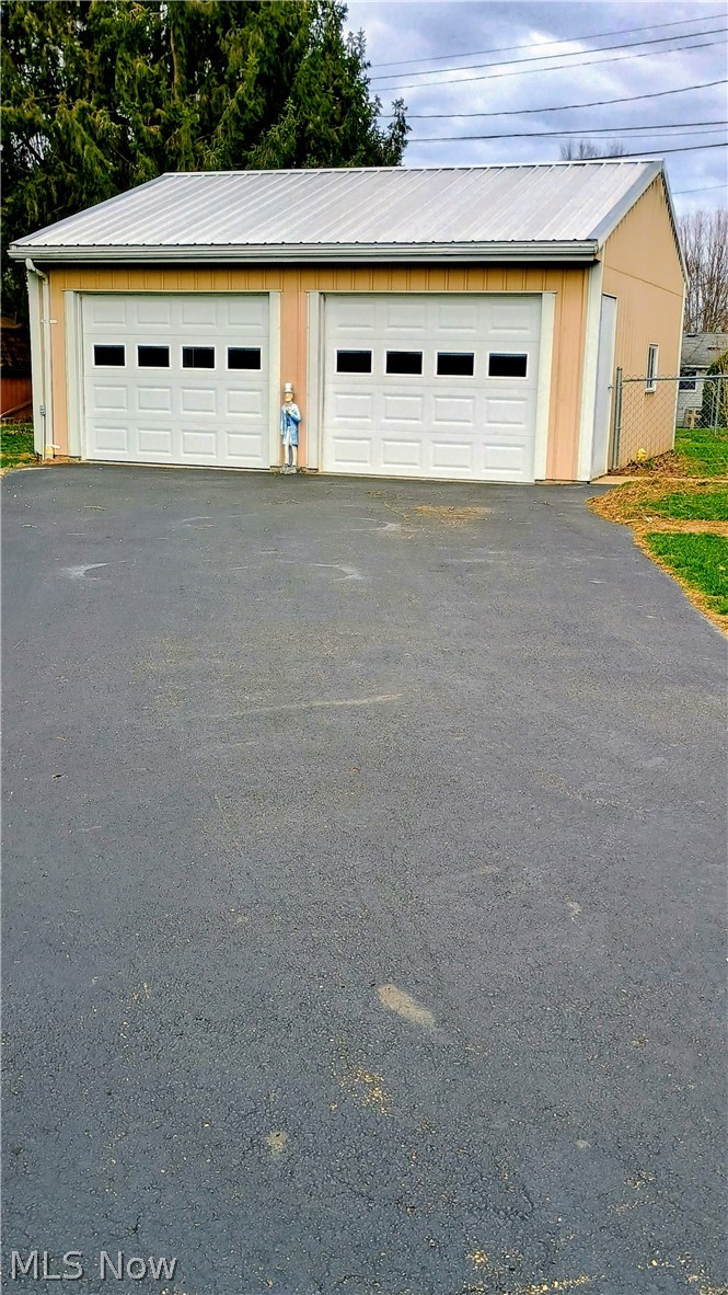 335 Walker Drive Zanesville OH 43701