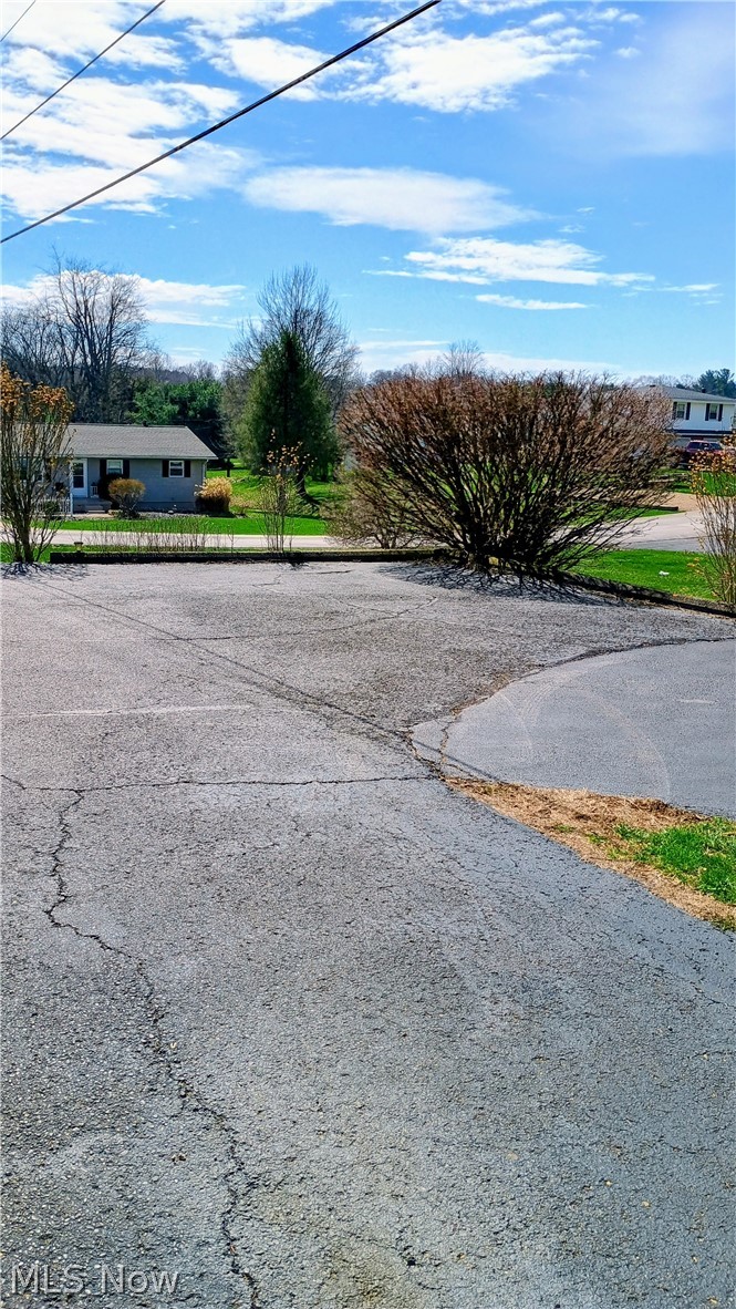 335 Walker Drive Zanesville OH 43701