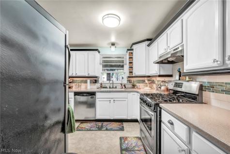 4885 Lynncrest Street SW Canton OH 44706