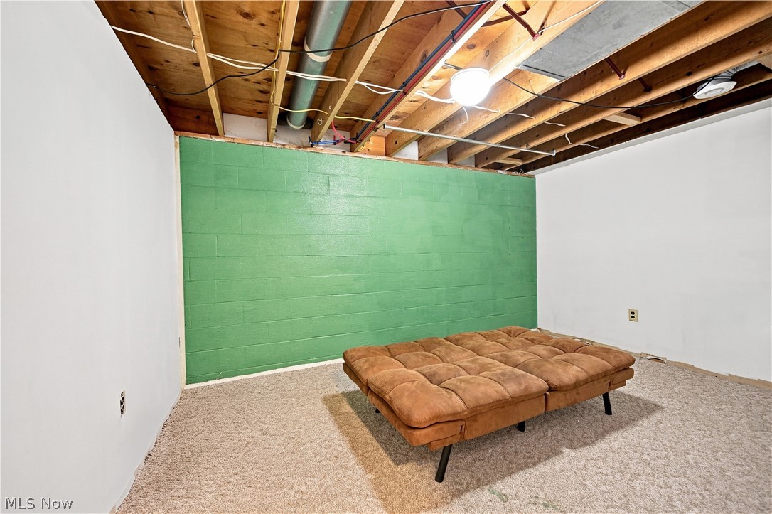 401 Springbrook Drive SW New Philadelphia OH 44663