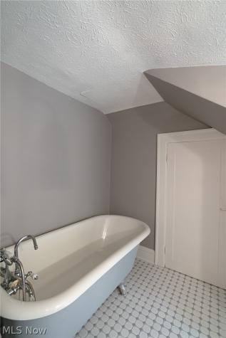 14914 Lake Avenue Lakewood OH 44107