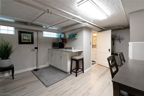 14914 Lake Avenue Lakewood OH 44107