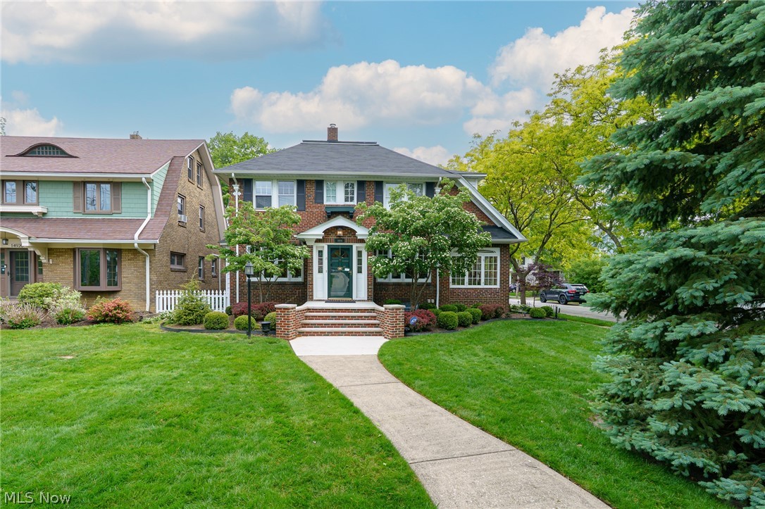 14914 Lake Avenue Lakewood OH 44107