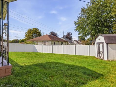 1407 Keuper Boulevard NE Massillon OH 44646