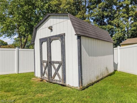 1407 Keuper Boulevard NE Massillon OH 44646