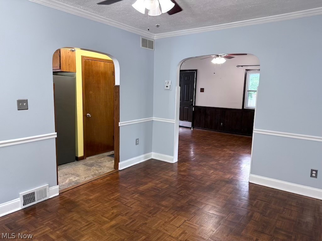 835 Albemarle Avenue Cuyahoga Falls OH 44221