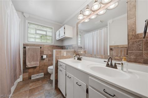 360 Dietz Avenue NE East Canton OH 44730