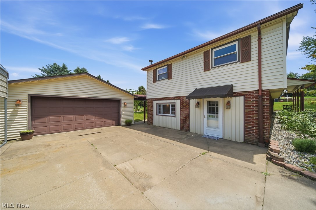 360 Dietz Avenue NE East Canton OH 44730