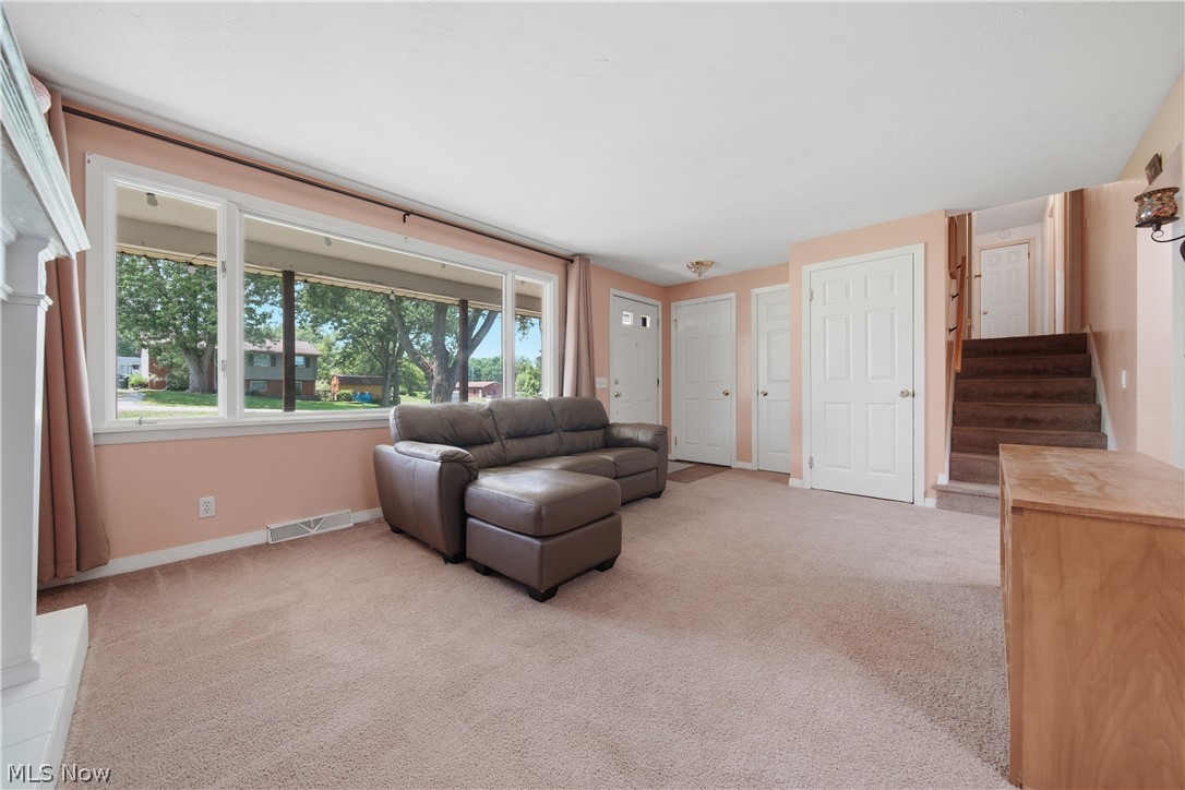 360 Dietz Avenue NE East Canton OH 44730