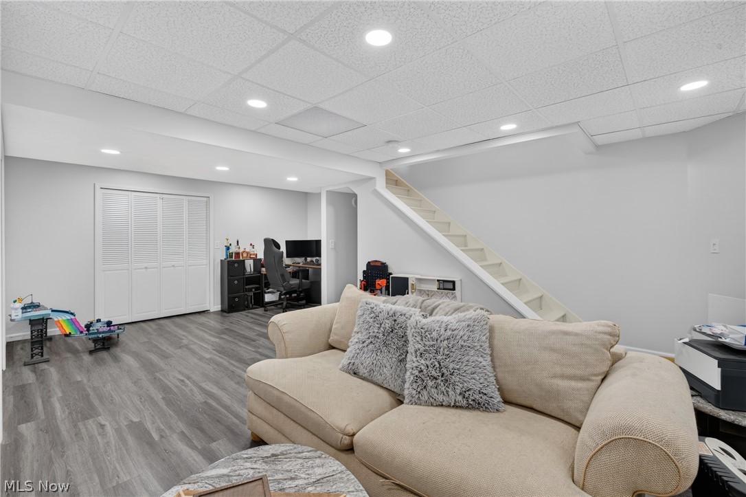 2614 Bishop Oval Barberton OH 44203