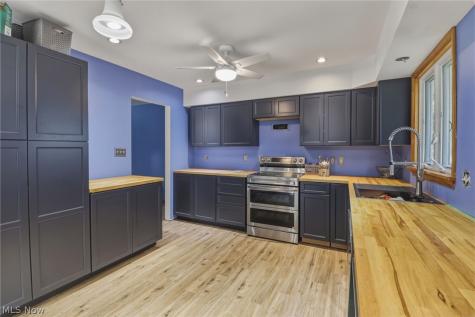 364 Wallace Drive Berea OH 44017