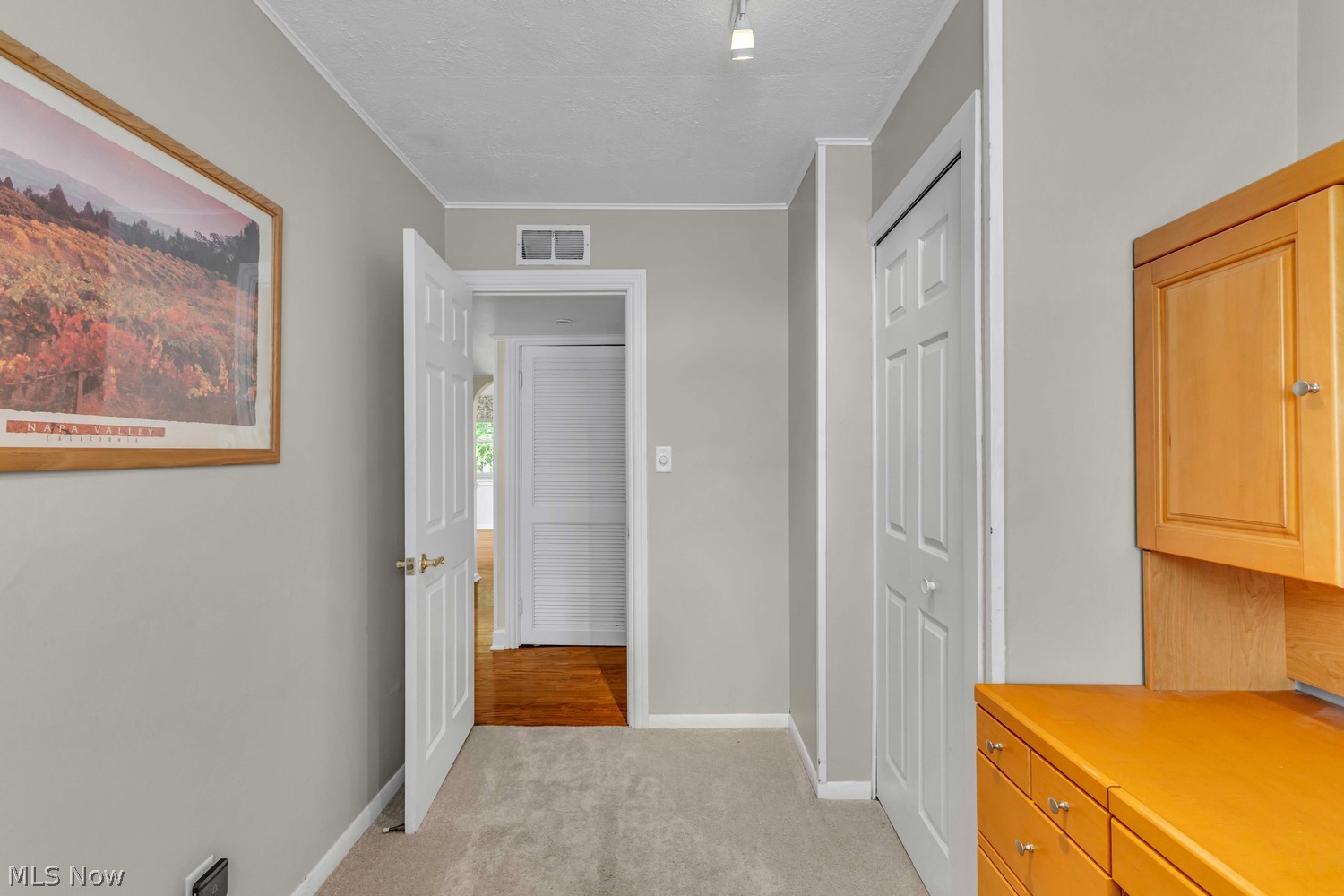 576 Upland Road Bay Village OH 44140