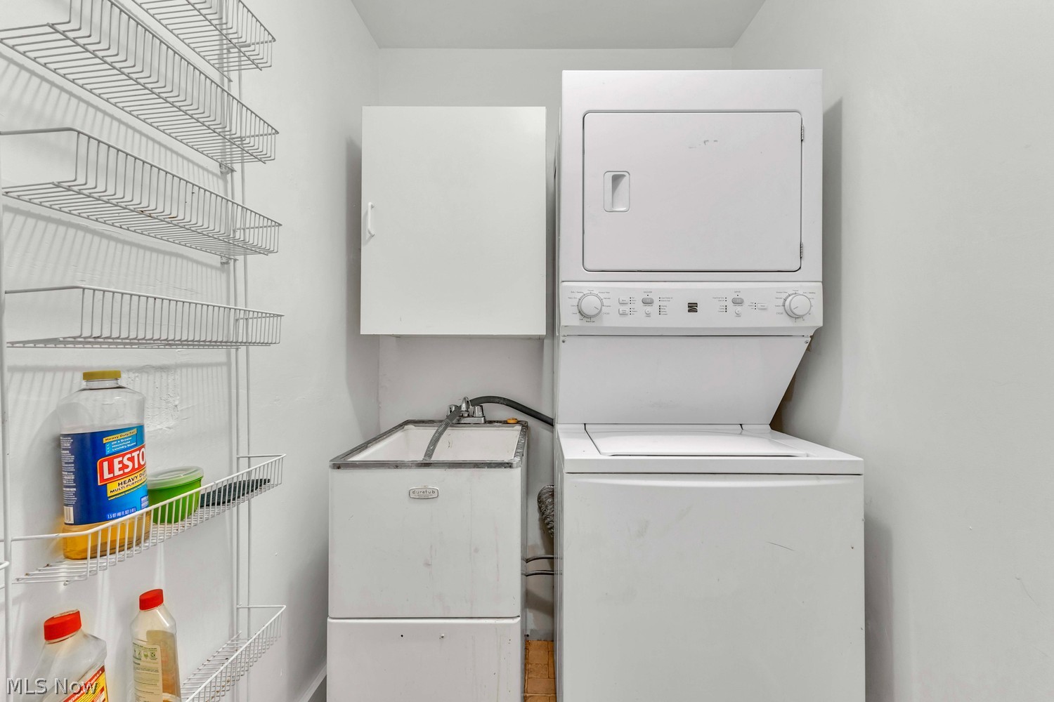 576 Upland Road Bay Village OH 44140