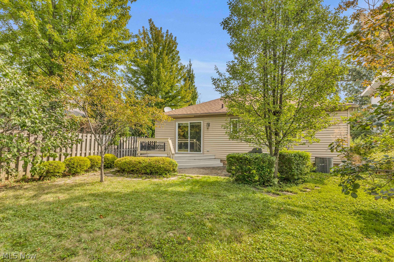 576 Upland Road Bay Village OH 44140