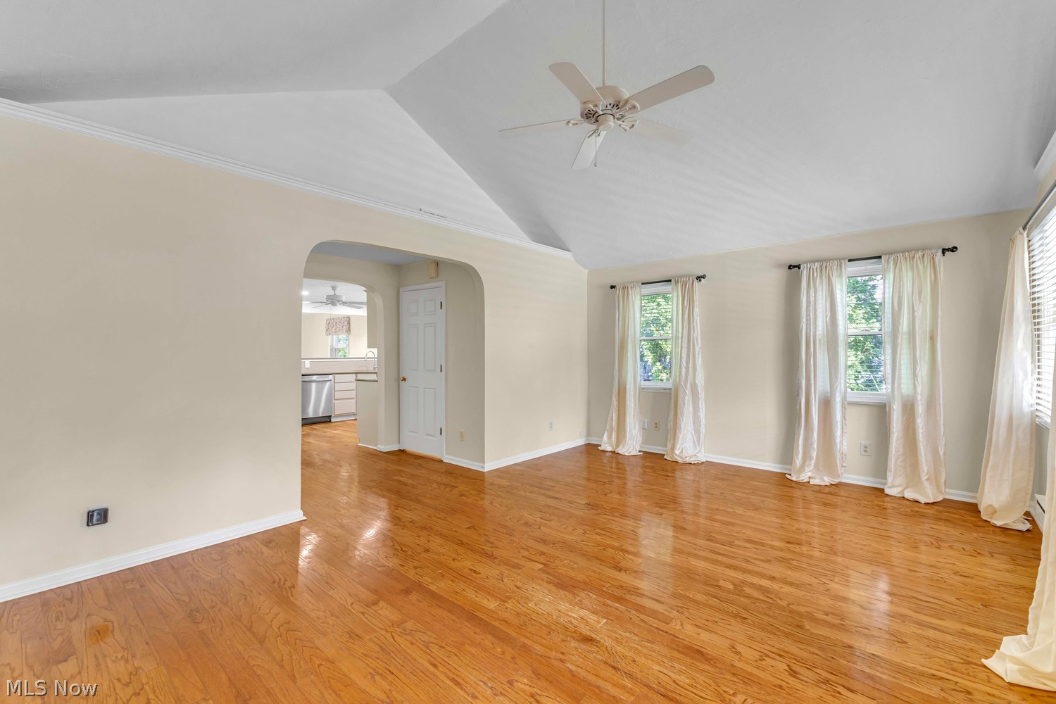 576 Upland Road Bay Village OH 44140
