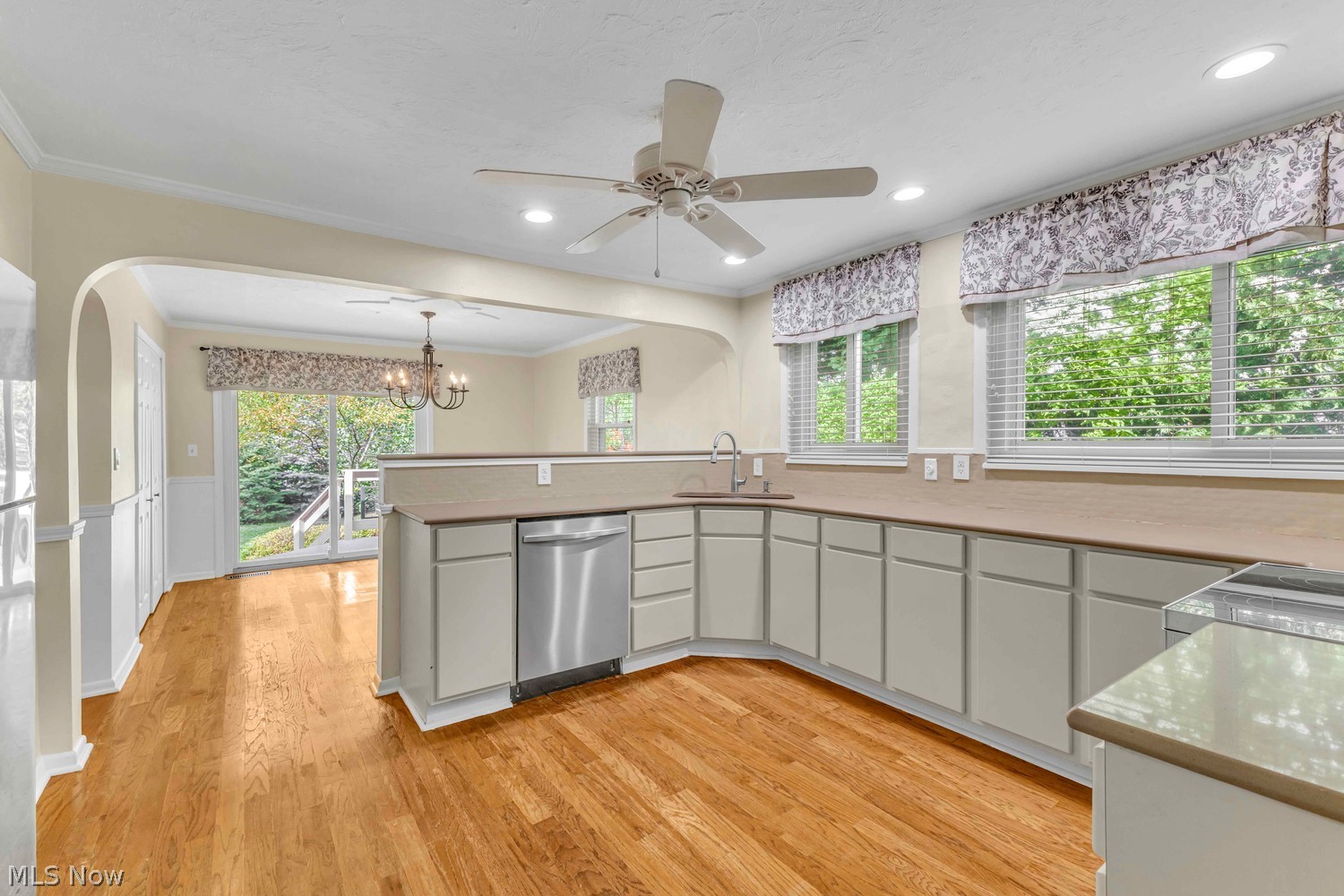 576 Upland Road Bay Village OH 44140