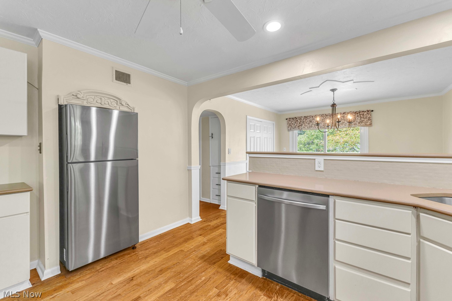 576 Upland Road Bay Village OH 44140