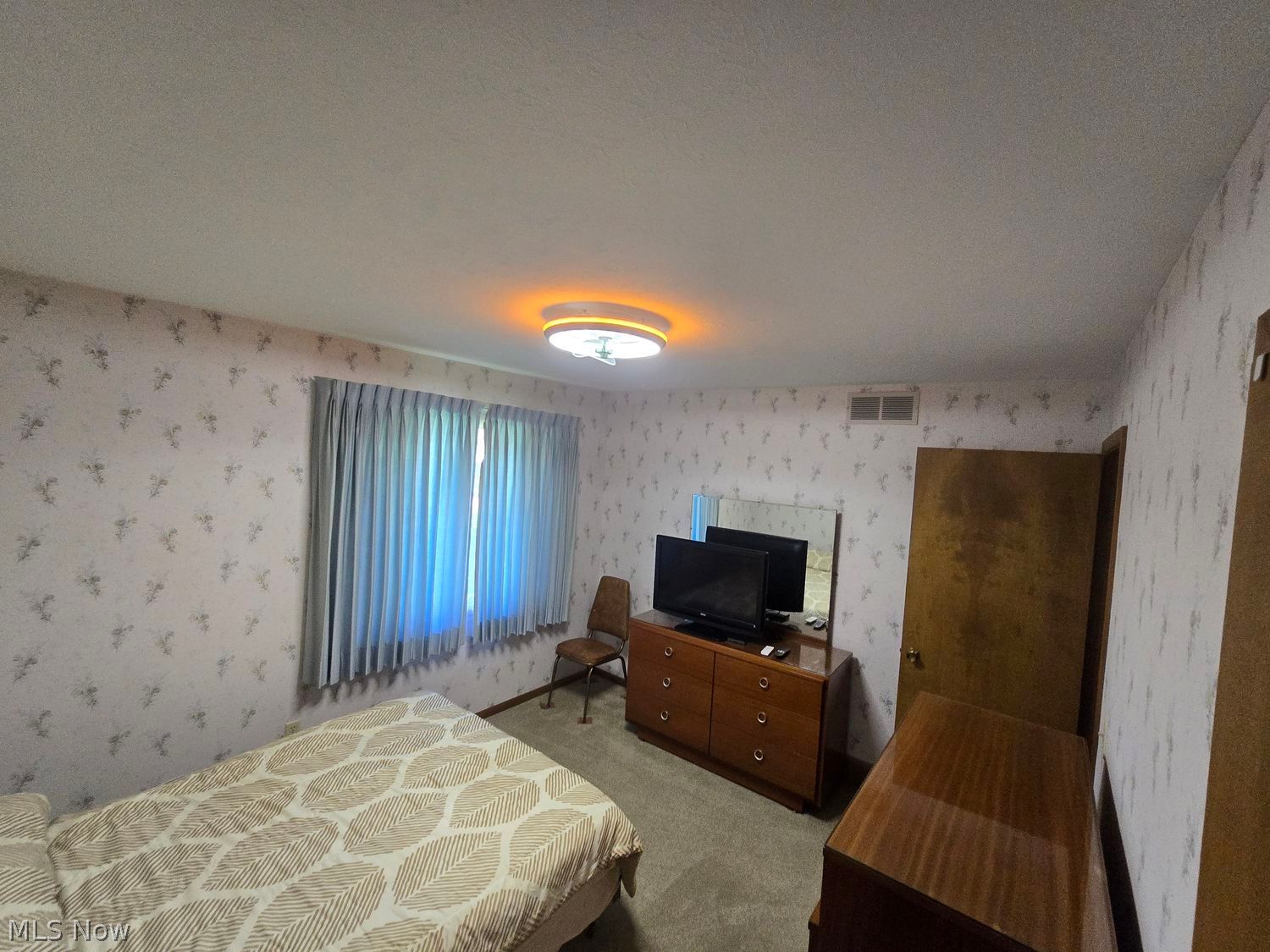 25200 Pleasant Trail Richmond Heights OH 44143