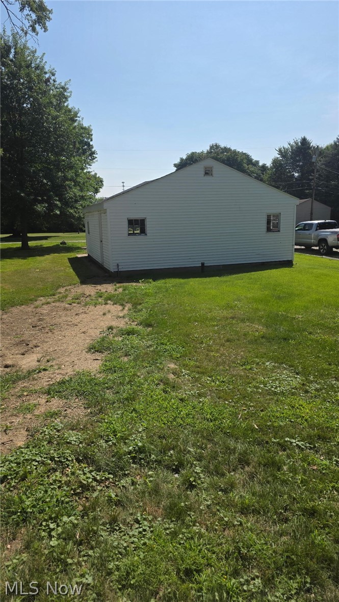 3246 E Waterloo Road Akron OH 44312