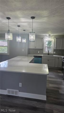 3246 E Waterloo Road Akron OH 44312