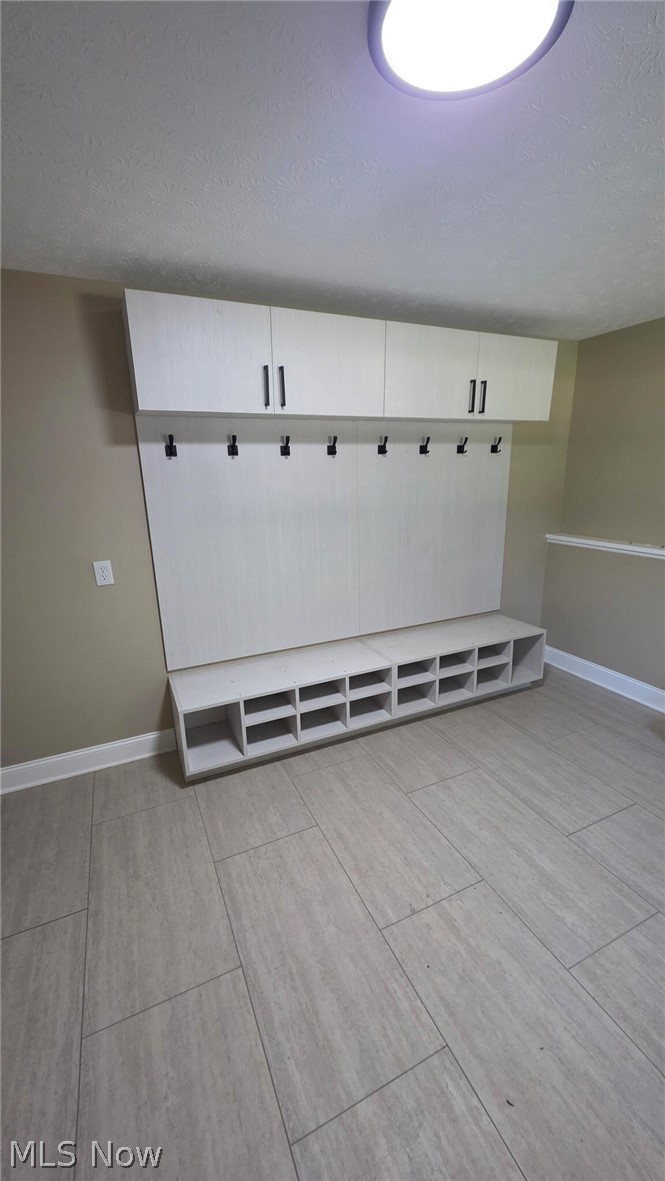 3246 E Waterloo Road Akron OH 44312