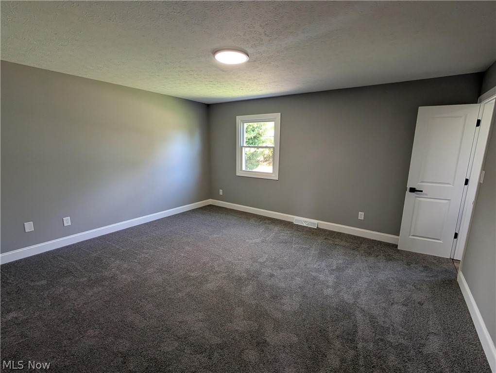 3246 E Waterloo Road Akron OH 44312