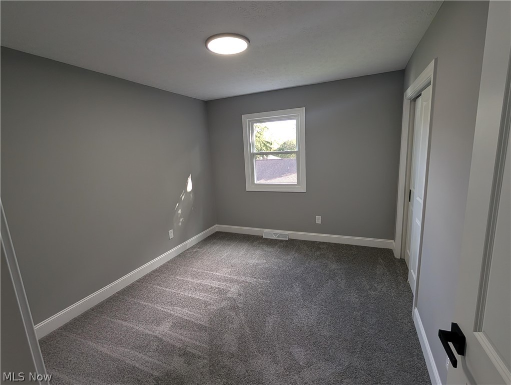 3246 E Waterloo Road Akron OH 44312