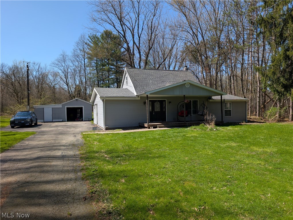 3032 Bell Wick Road Hubbard OH 44425