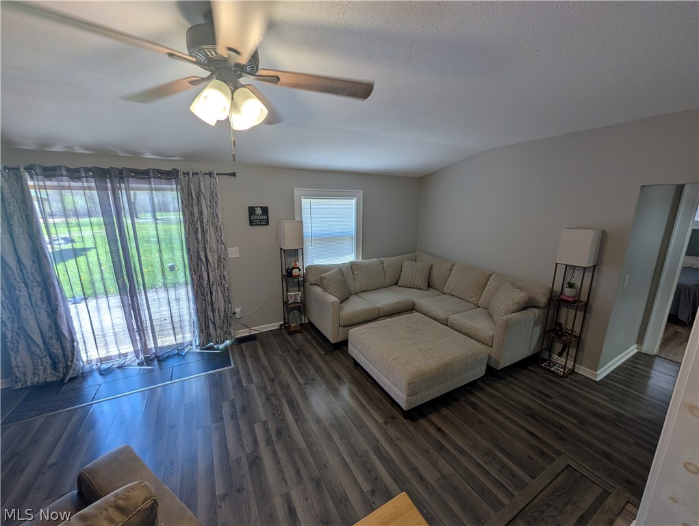 3032 Bell Wick Road Hubbard OH 44425