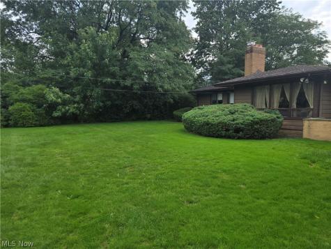 24565 Sittingbourne Lane Beachwood OH 44122
