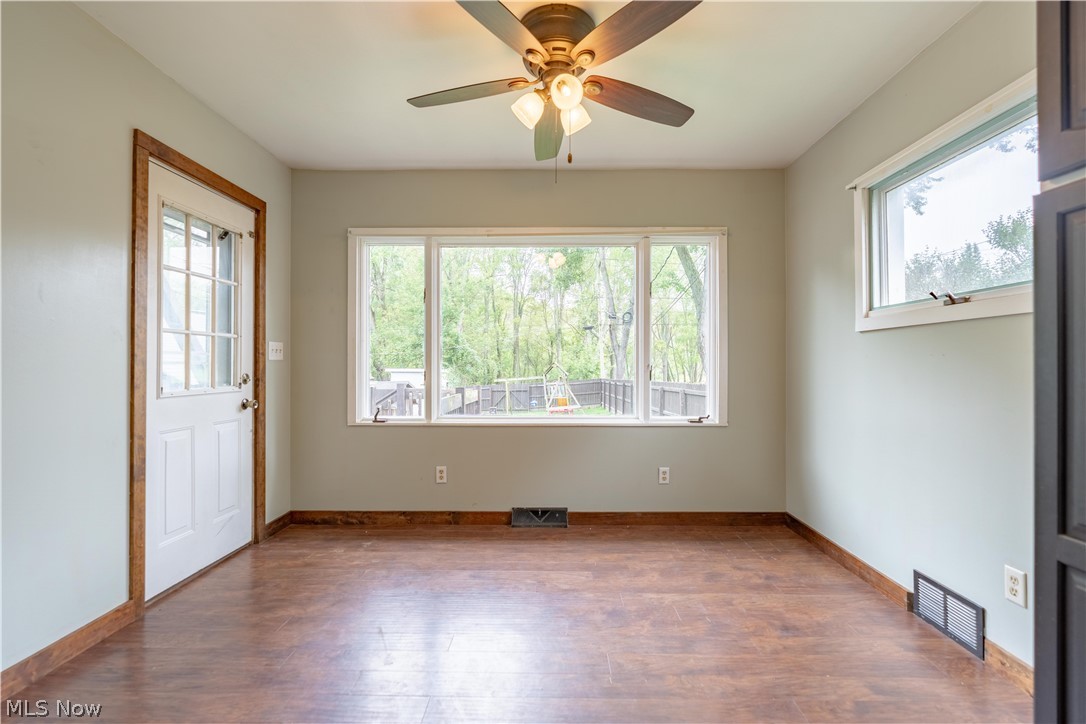 417 Tuscarawas Avenue NW Brewster OH 44613