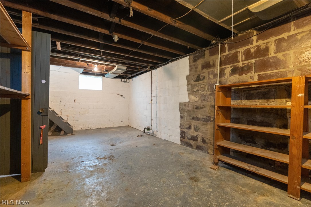 417 Tuscarawas Avenue NW Brewster OH 44613