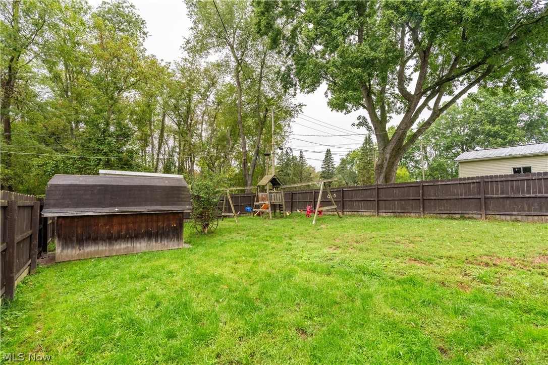 417 Tuscarawas Avenue NW Brewster OH 44613