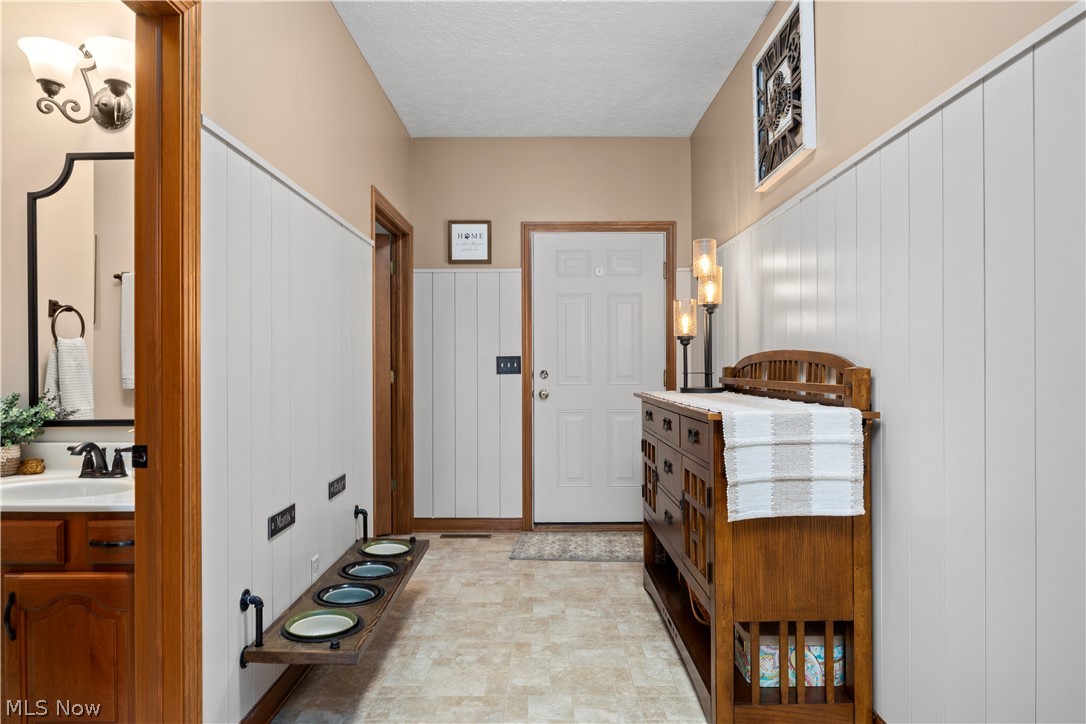 9209 Spencer Lake Road Spencer OH 44275