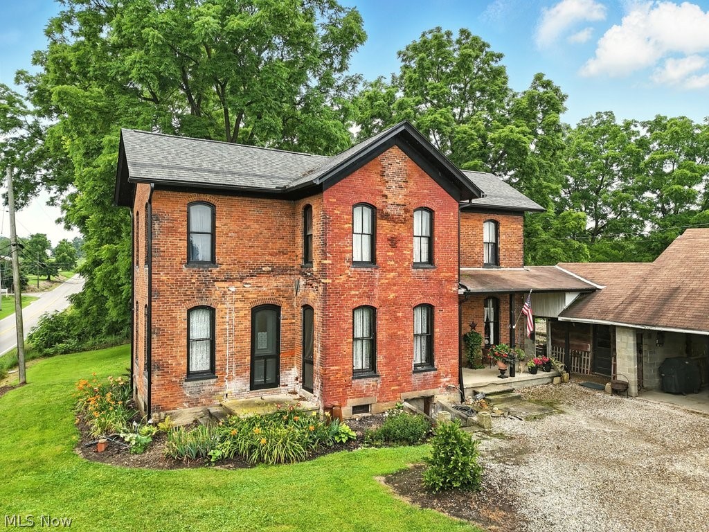 7298 Akron Road Sterling OH 44276